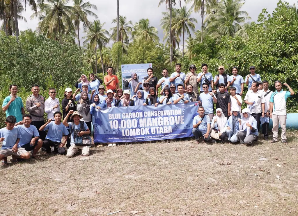 Telkom Dukung Restorasi Pesisir Lombok Utara Lewat Penanaman 10.000 Bibit Mangrove